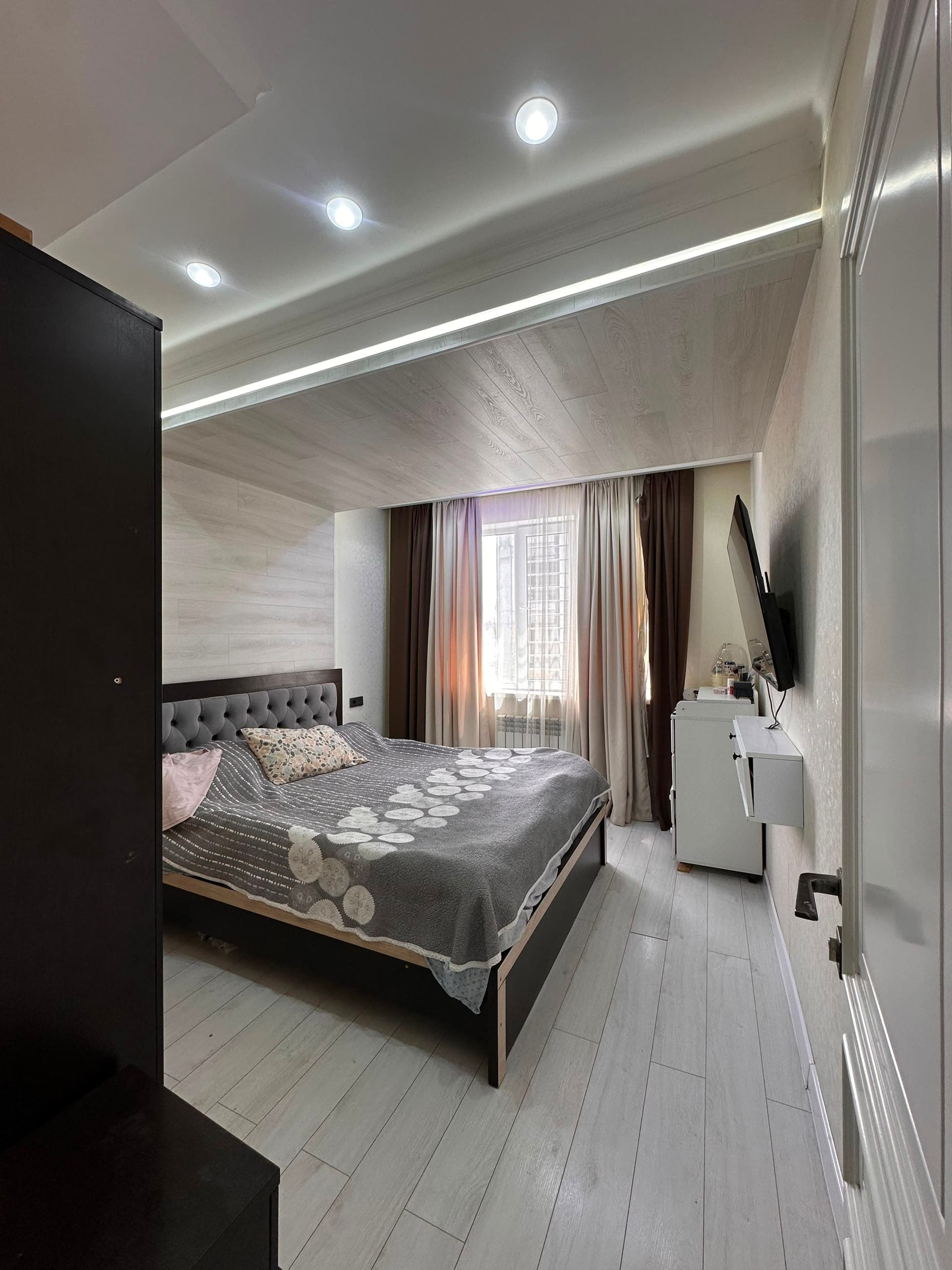 Элитка, 3 ком, 80 м2, этаж 9/10, ж/к Дианур (Dianur), Сост: Евроремонт - фото 9