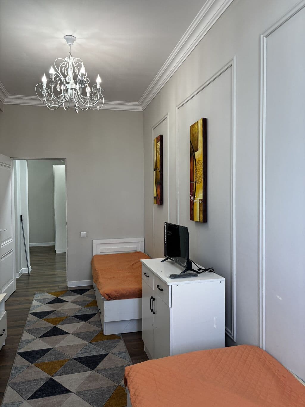 Элитка, 3 ком, 75 м2, этаж 6/10, Сост: Хорошее - фото 1