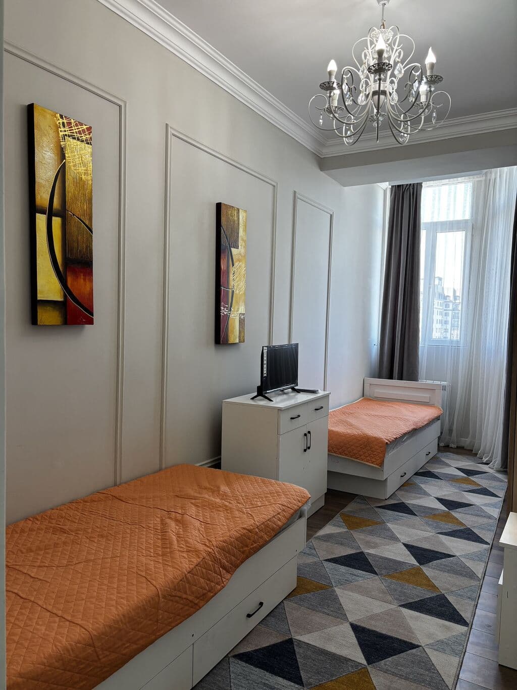 Элитка, 3 ком, 75 м2, этаж 6/10, Сост: Хорошее - фото 2