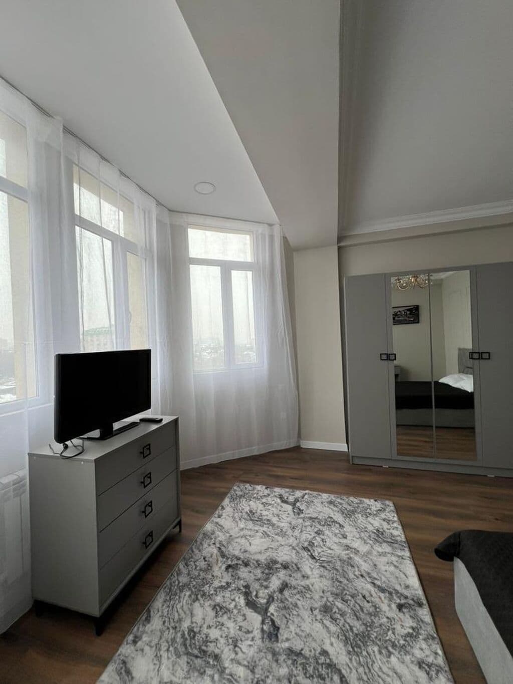 Элитка, 3 ком, 75 м2, этаж 6/10, Сост: Хорошее - фото 9