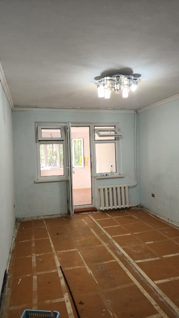2 ком, 104 серия, 44 м2, этаж 1/4, Сост: Без ремонта