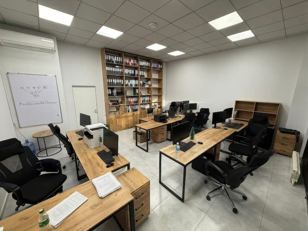 Офис, Коммерческая, 255 м2, этаж 1/1, Сост: Евроремонт - фото 13