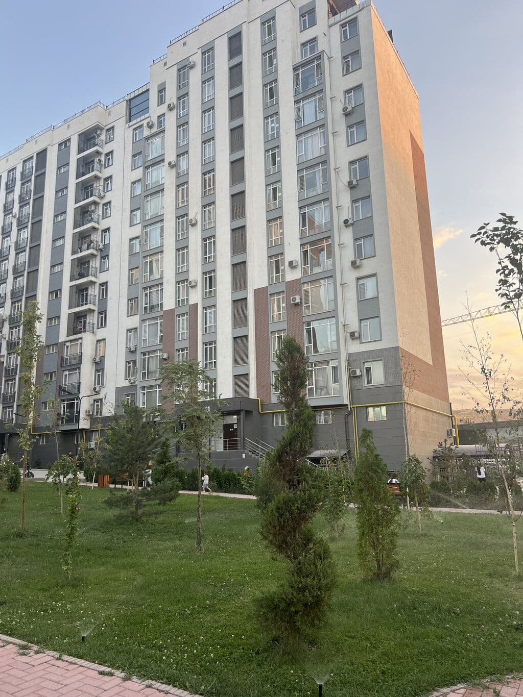 Элитка, 3 ком, 102 м2, этаж 13/14