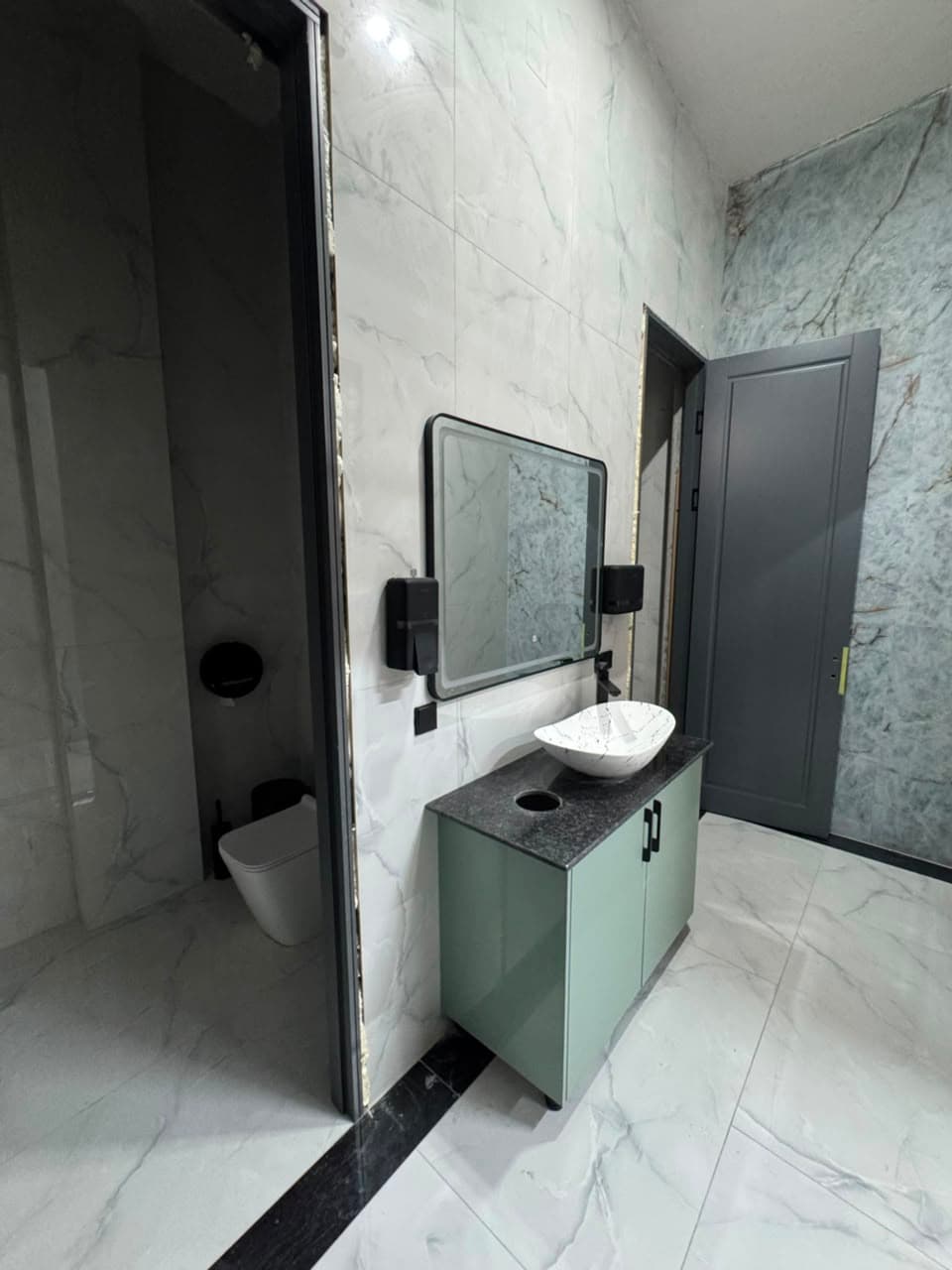 Коммерческая, 1700 м2, этаж 1/4 - фото 30
