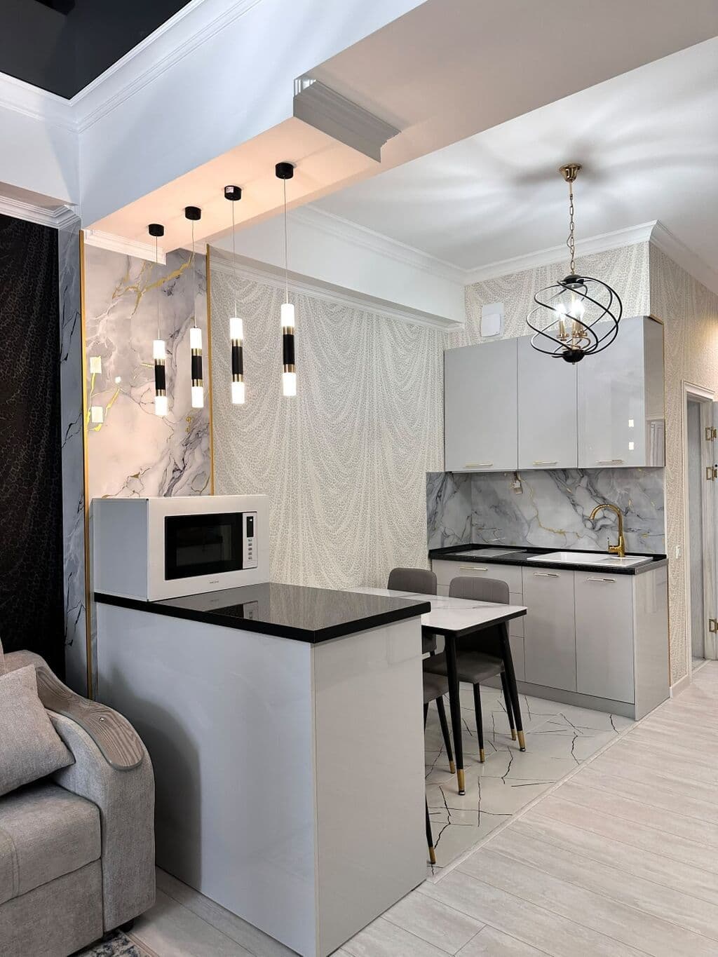 Элитка, 2 ком, 80 м2, этаж 4/13, Сост: Евроремонт - фото 2