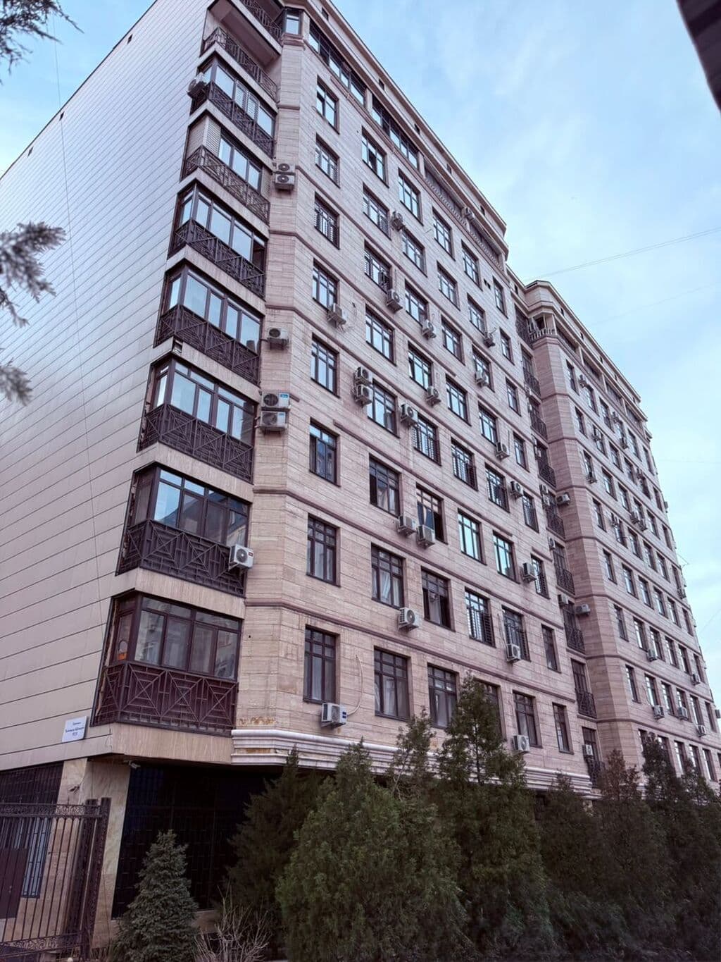 Элитка, 2 ком, 75 м2, этаж 3/10, Сост: Евроремонт - фото 9