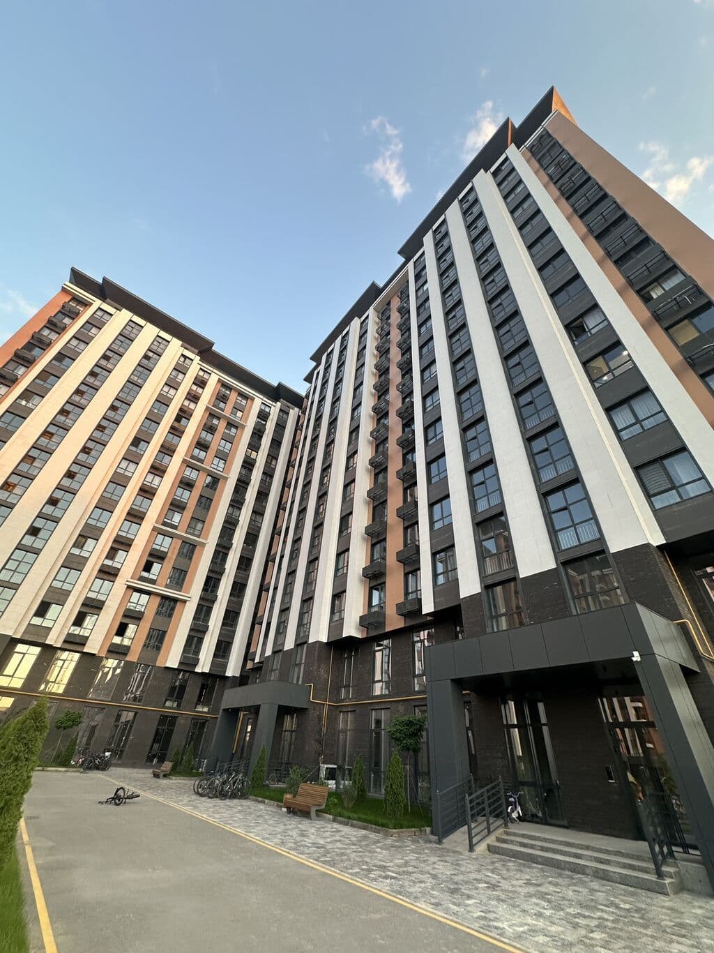 Элитка, 2 ком, 80 м2, этаж 14/14, ж/к Нурзаман Сити (Nurzaman City)