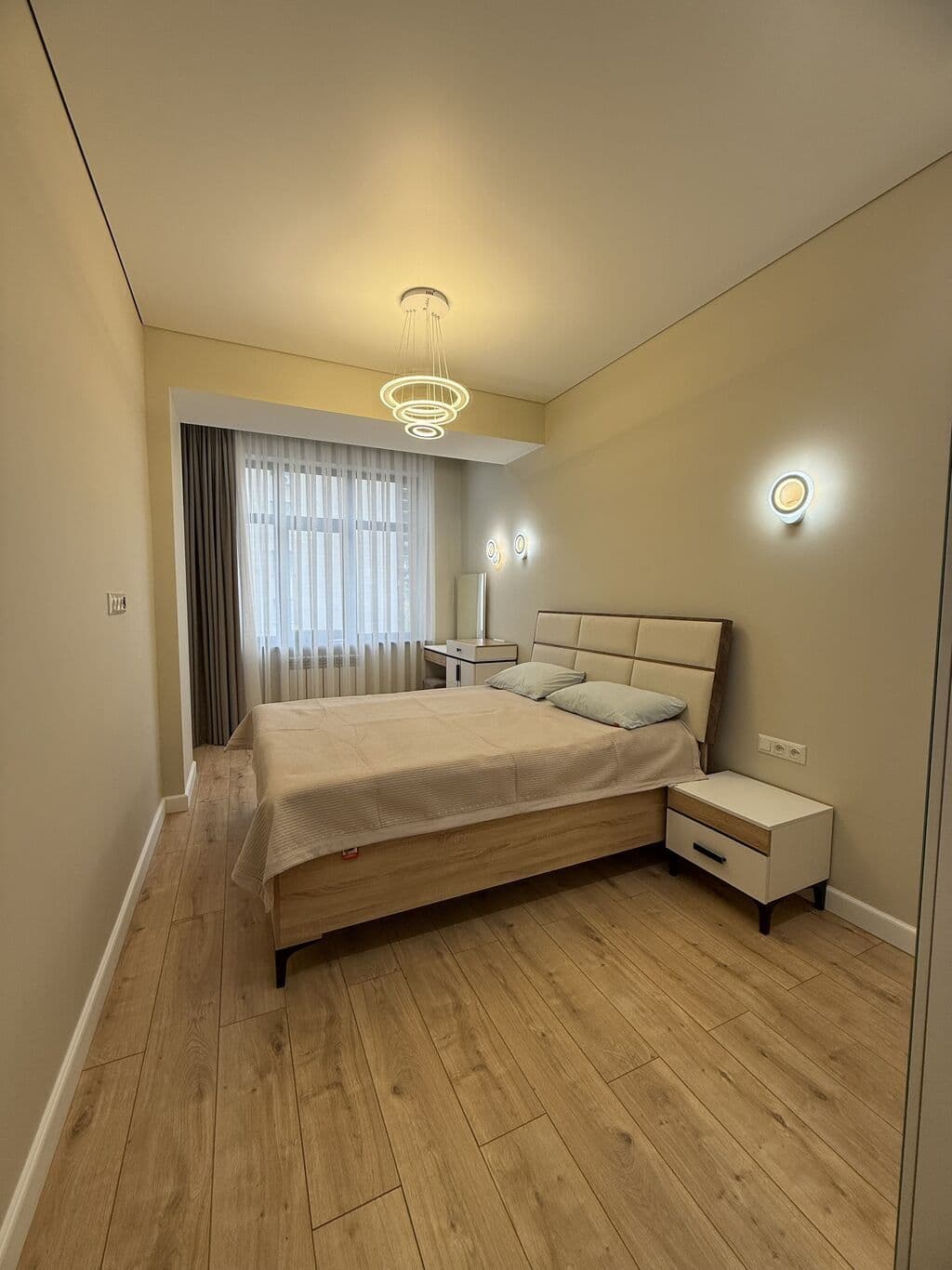 Элитка, 3 ком, 76 м2, этаж 4/14, Сост: Хорошее - фото 12