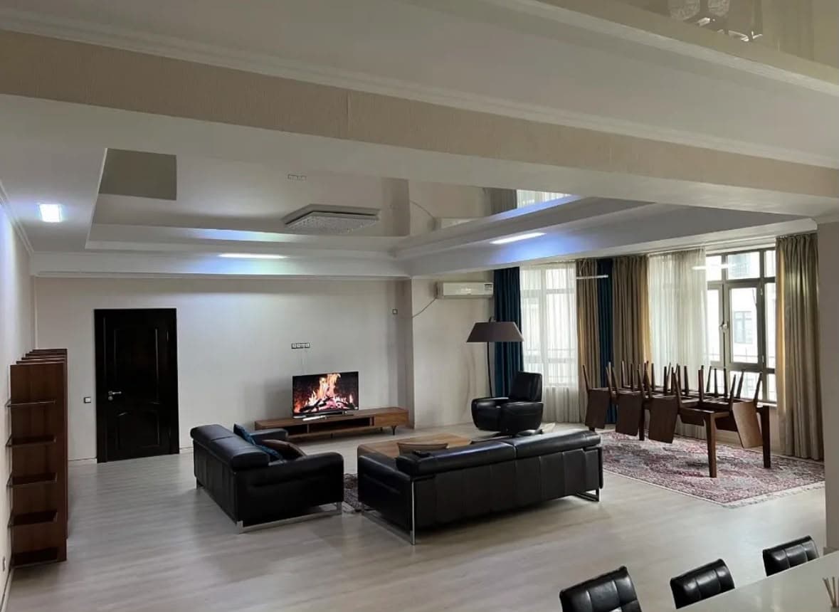 Элитка, 2 ком, 143 м2, этаж 7/10, ж/к Бристоль (Bristol), Сост: Евроремонт - фото 3