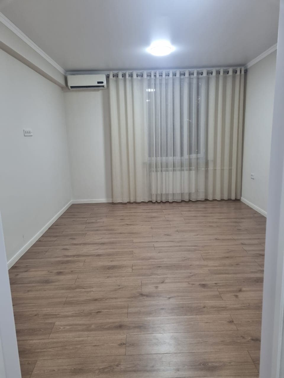 3 ком, Сталинка, 90 м2, этаж 3/3, Сост: Евроремонт - фото 2