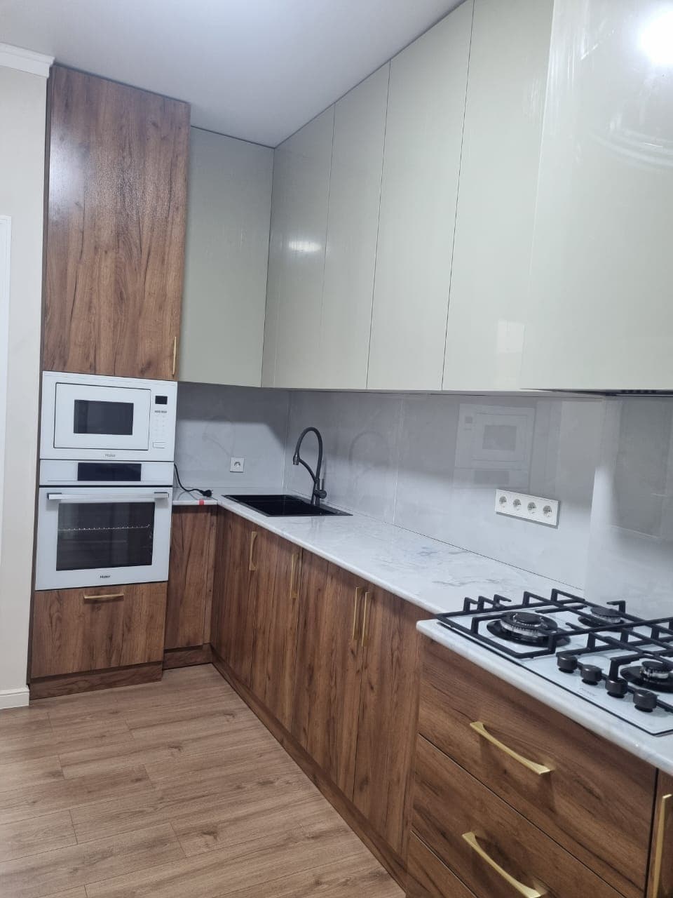 3 ком, Сталинка, 90 м2, этаж 3/3, Сост: Евроремонт - фото 3