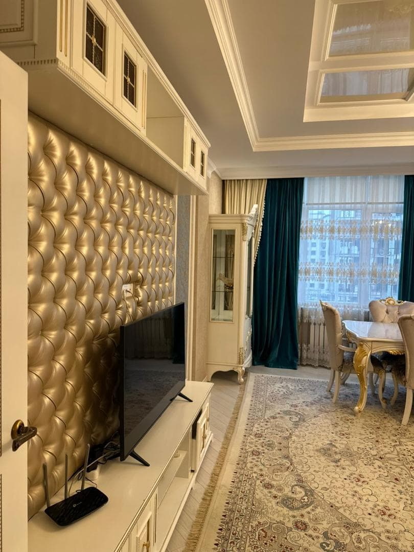 Элитка, 4 ком, 180 м2, этаж 7/14, ж/к 7 Небо, Сост: Евроремонт - фото 2