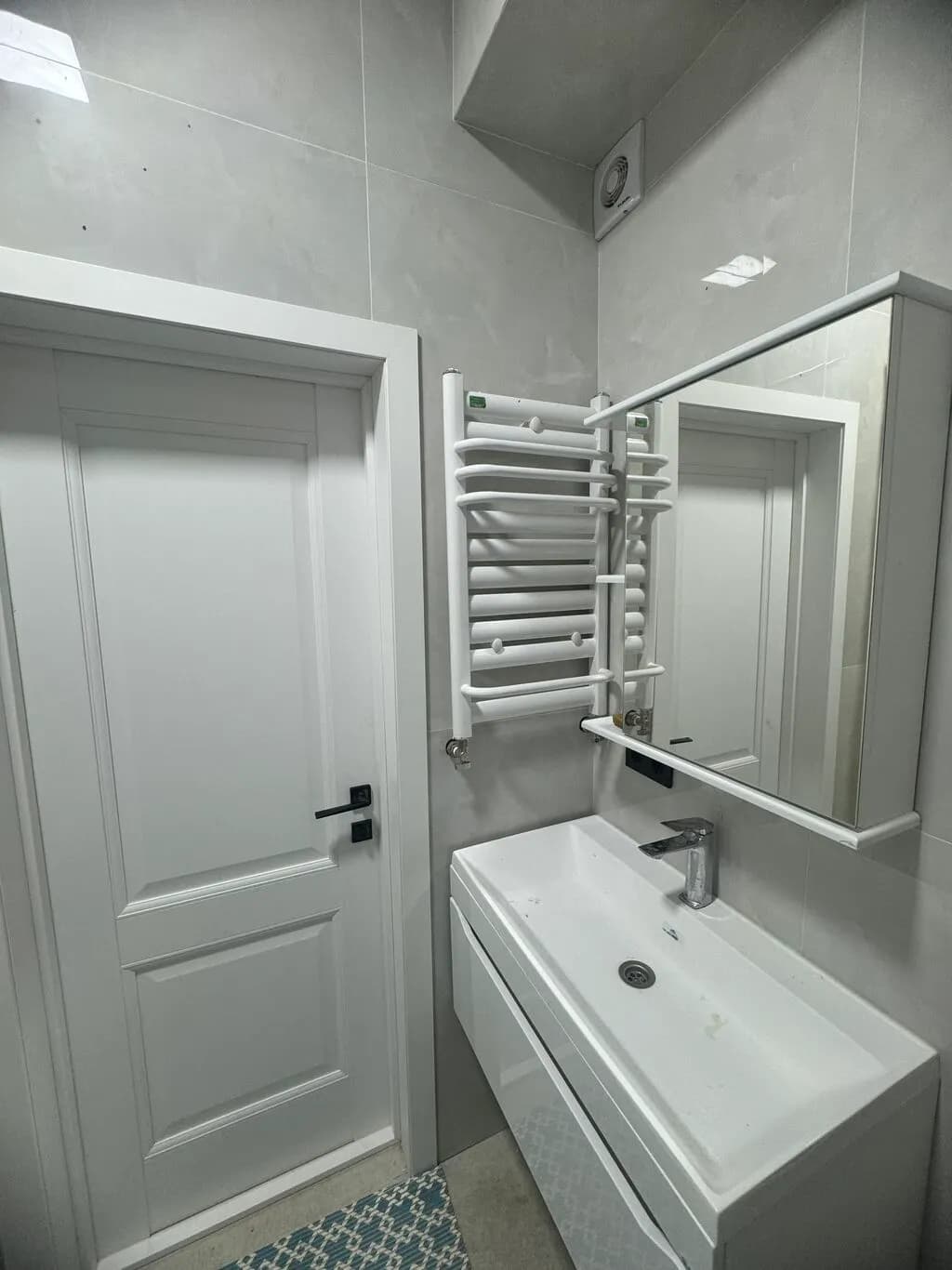 Элитка, 3 ком, 90 м2, этаж 2/14, Сост: Среднее - фото 8