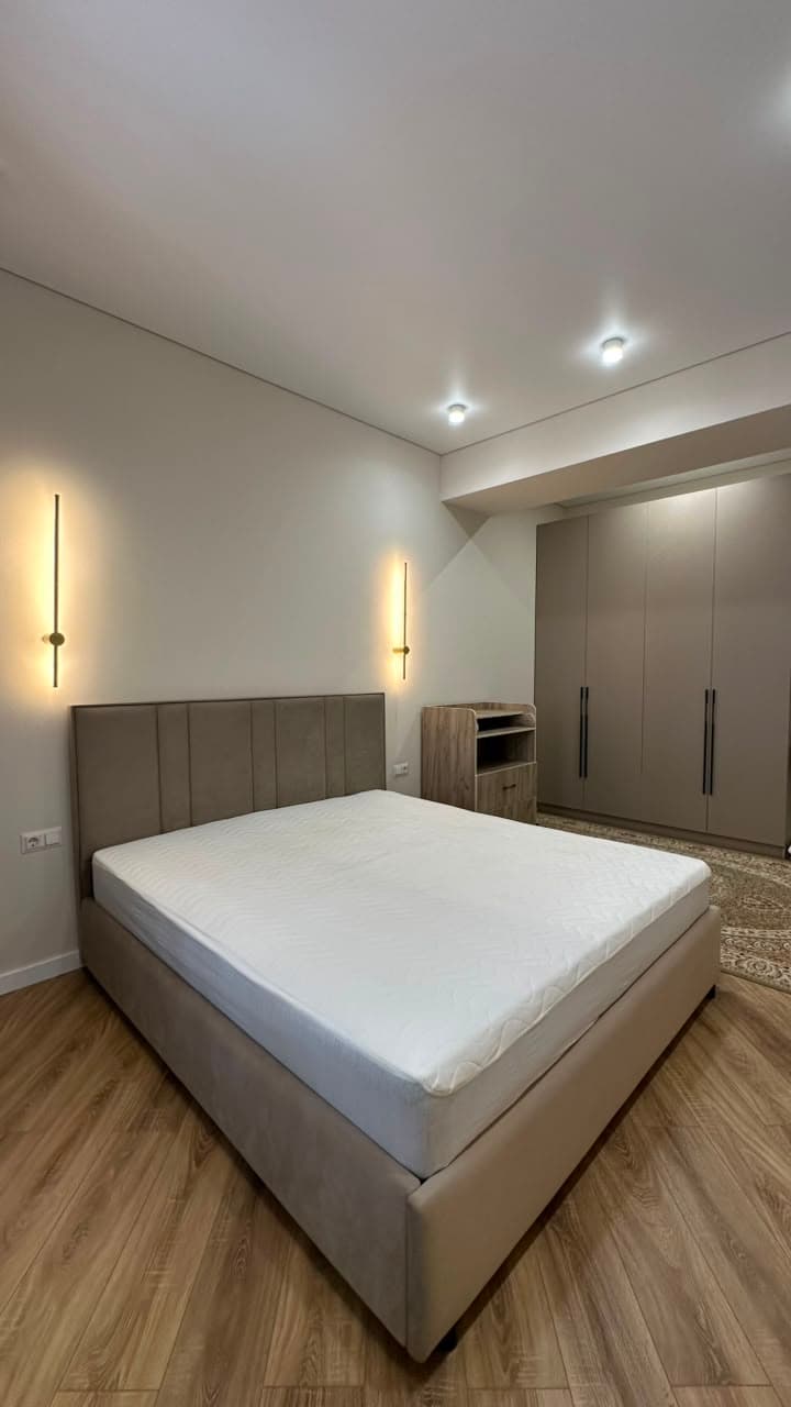 Элитка, 2 ком, 74 м2, этаж 4/12, ж/к Нью-Йорк сити (New York city), Сост: Евроремонт - фото 6