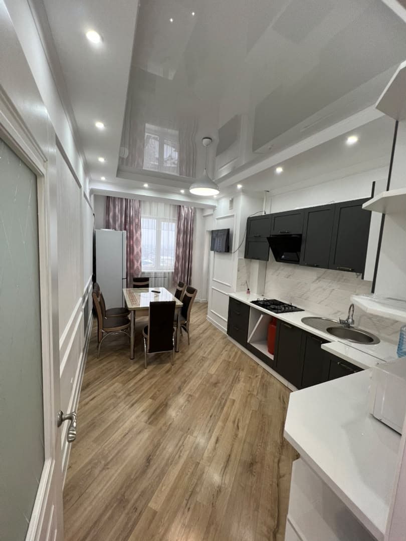Элитка, 2 ком, 70 м2, этаж 10/12, Сост: Евроремонт - фото 8