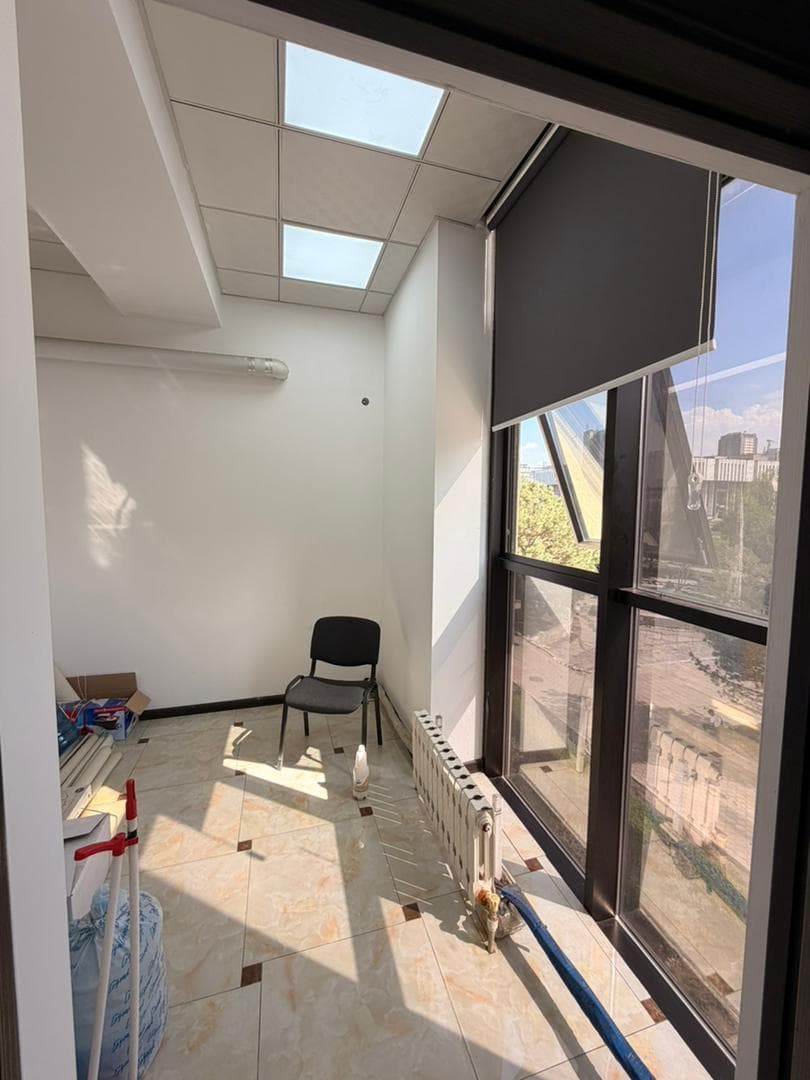 Офис, Коммерческая, 100 м2, этаж 3/8, Сост: Евроремонт - фото 3