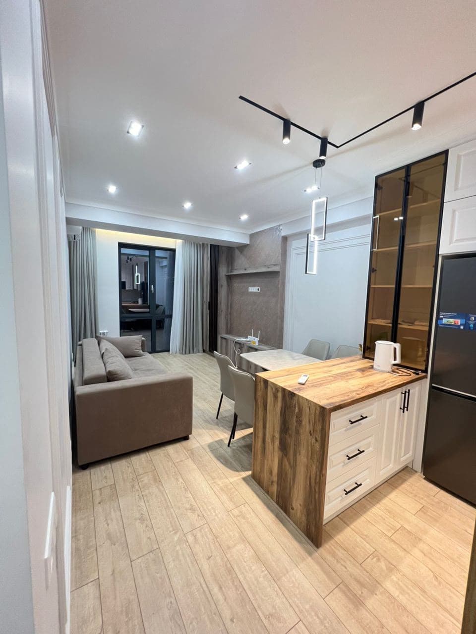 Элитка, 47 м2, этаж 9/10, ж/к Авангард Сити, Сост: Евроремонт - фото 1