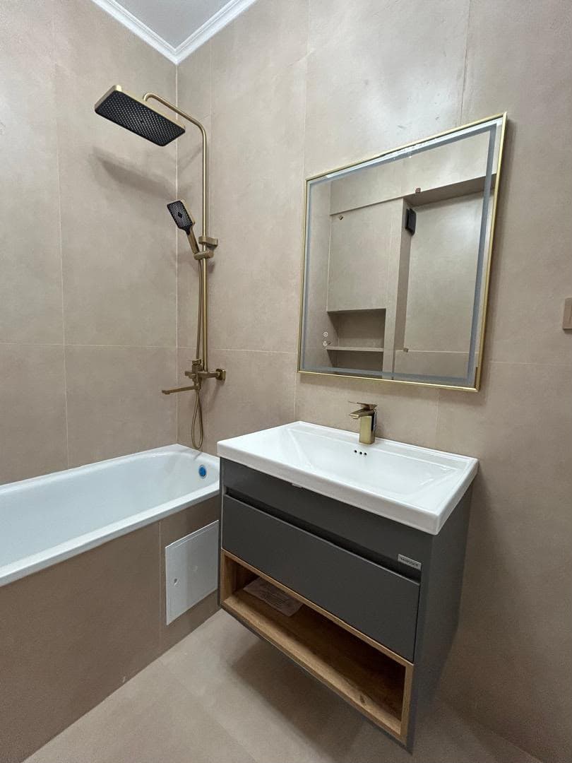 Элитка, 2 ком, 72.4 м2, этаж 9/13, ж/к ЖК Эмель, Сост: Евроремонт - фото 2