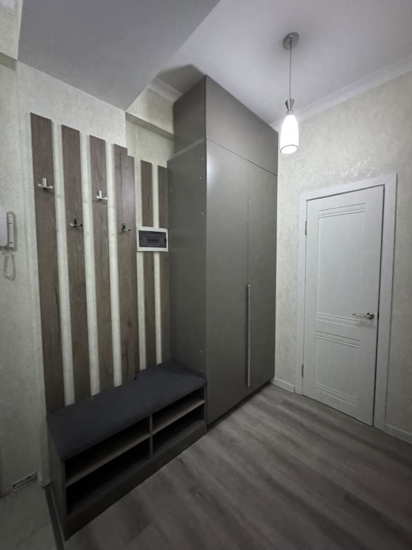 Элитка, 1 ком, 50 м2, этаж 7/10, Сост: Евроремонт - фото 1