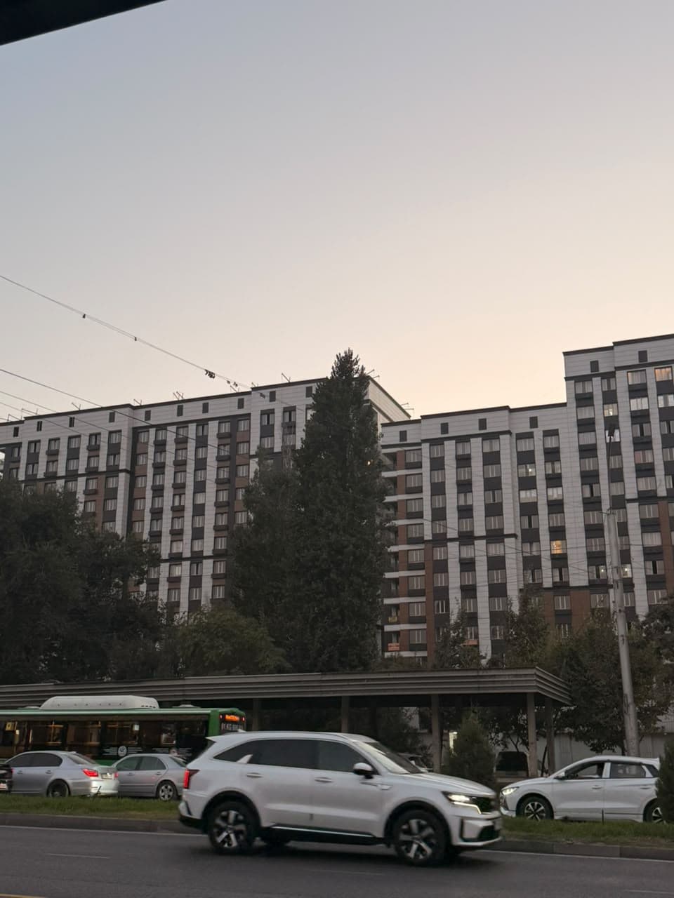 Элитка, 73 м2, этаж 14/15, ж/к ЖК Эмель, Сост: Евроремонт - фото 1