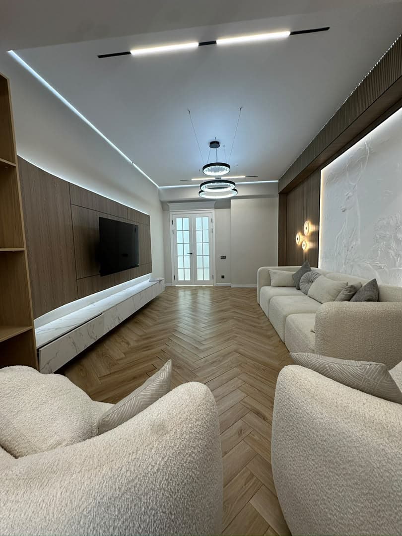 Элитка, 2 ком, 85 м2, этаж 8/9, ж/к Роял(Royal), Сост: Евроремонт - фото 2