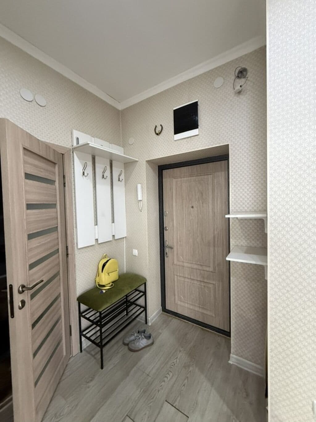 Элитка, 3 ком, 100 м2, этаж 3/10, ж/к ТСТ Сервис Строй, Сост: Евроремонт - фото 10