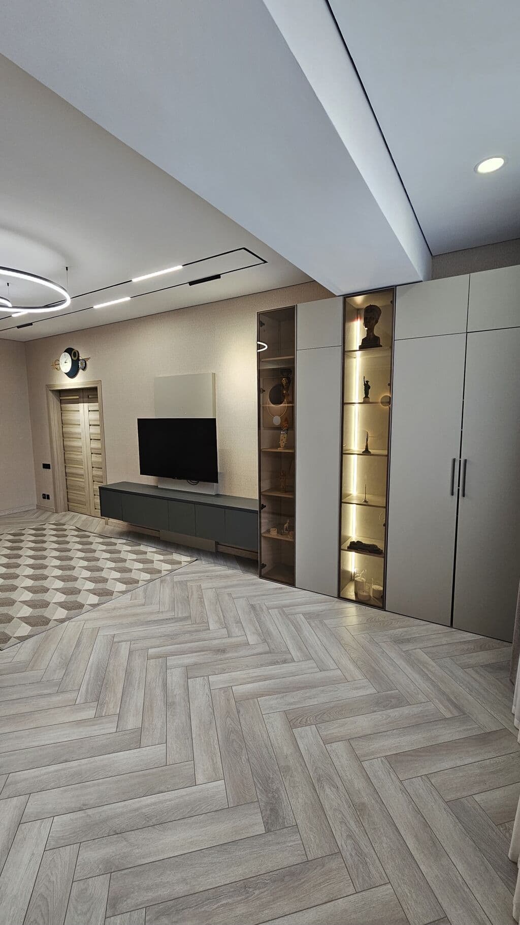 Элитка, 3 ком, 120 м2, этаж 2/9, ж/к Южный 12 мкр - фото 5