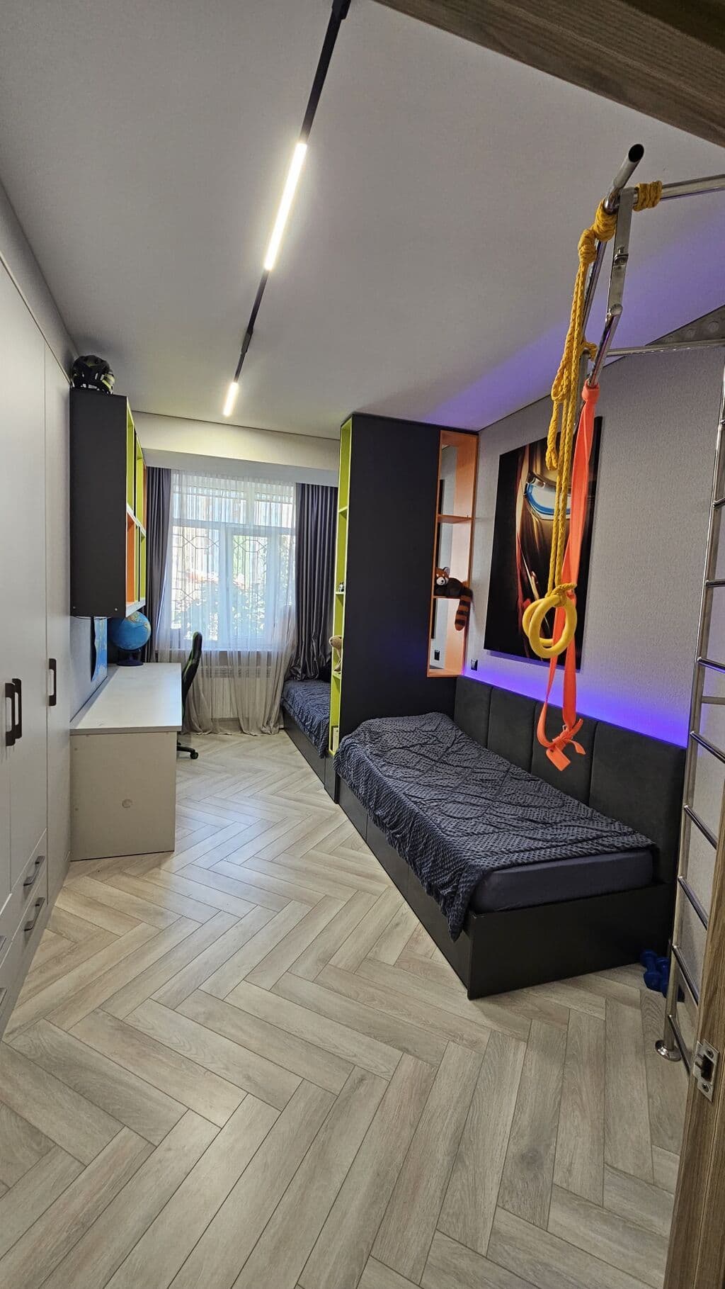 Элитка, 3 ком, 120 м2, этаж 2/9, ж/к Южный 12 мкр - фото 20