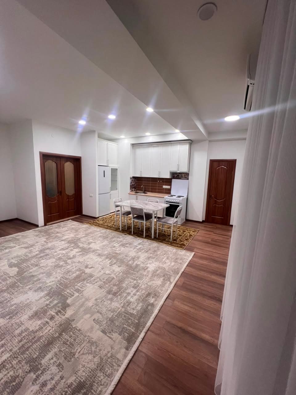 Элитка, 1 ком, 51 м2, этаж 4/12, ж/к Алымбек и Курманжан Датка, Сост: Евроремонт - фото 11