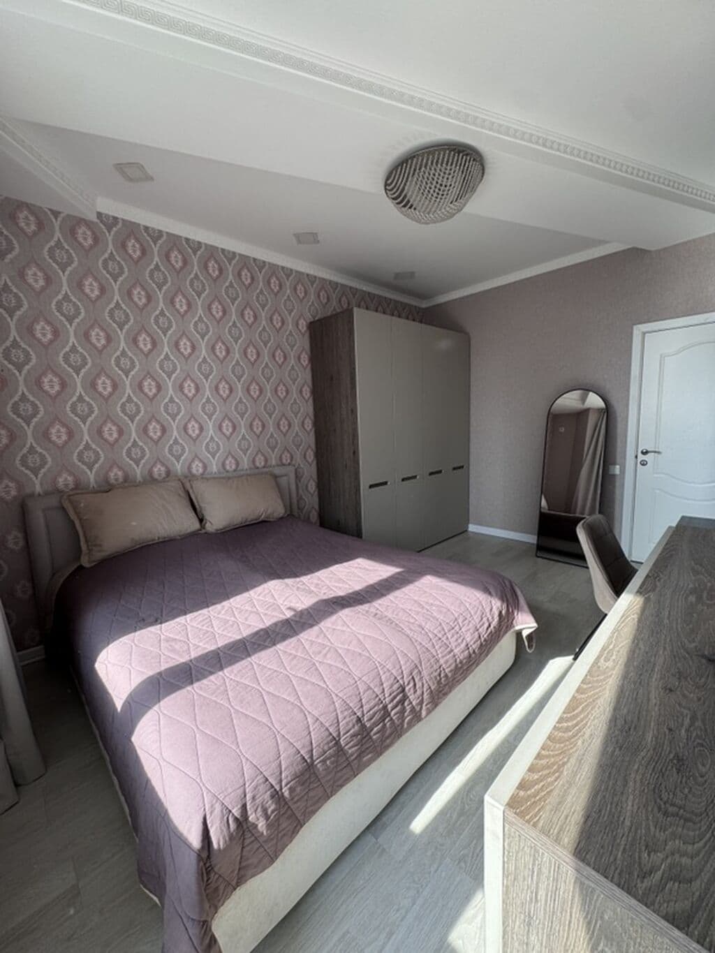 Элитка, 3 ком, 90 м2, этаж 8/12, ж/к 7 Небо, Сост: Евроремонт - фото 7