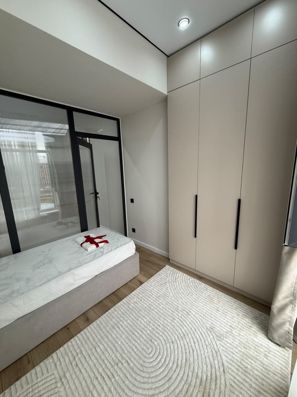 Элитка, 3 ком, 85 м2, этаж 13/16, ж/к Aalam City, Сост: Евроремонт - фото 13