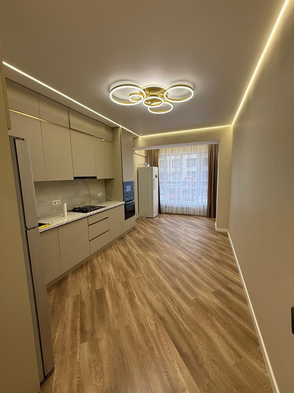 Элитка, 2 ком, 75.3 м2, этаж 2/12, Сост: Евроремонт - фото 3