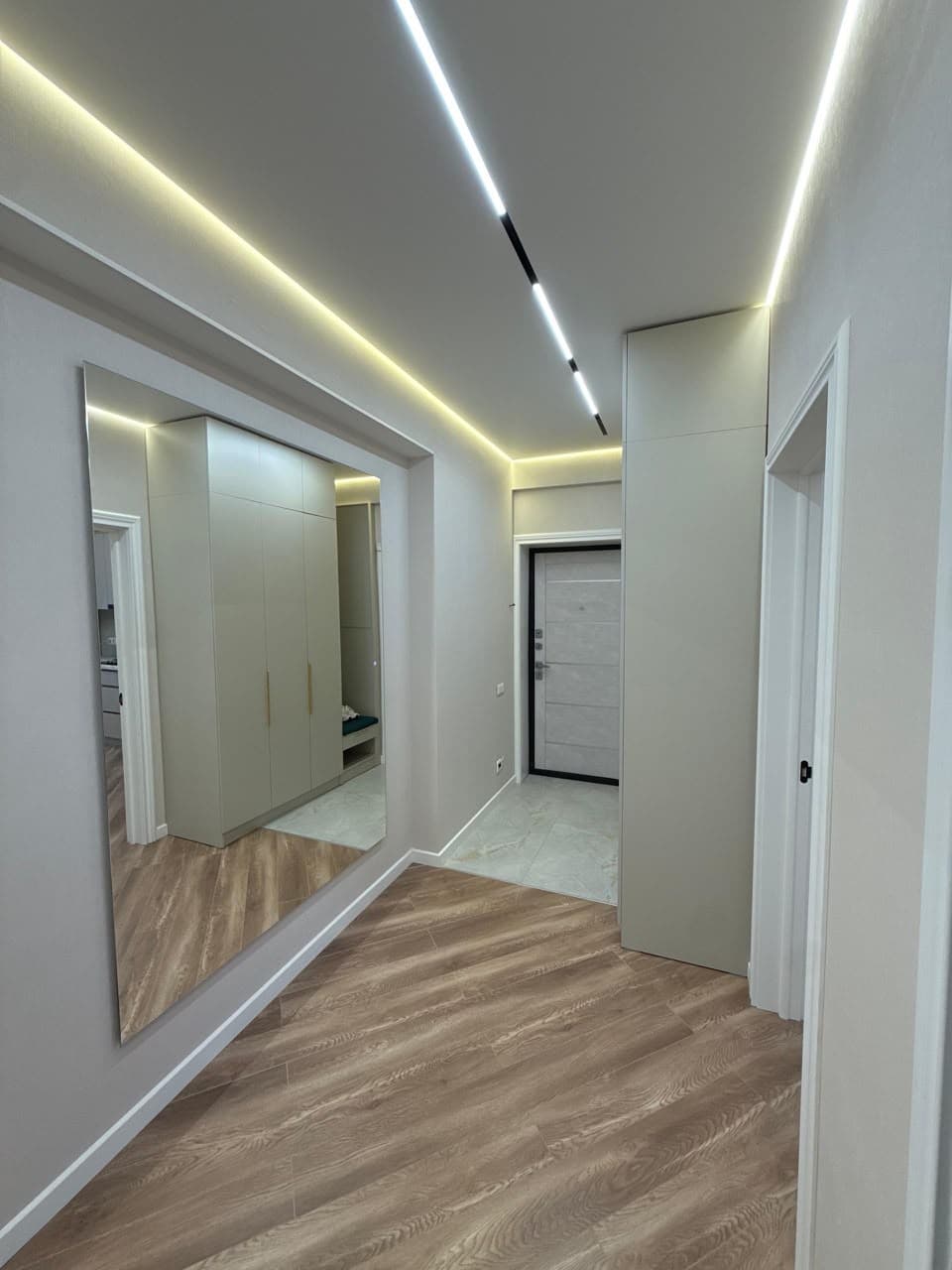 Элитка, 2 ком, 75.3 м2, этаж 2/12, Сост: Евроремонт - фото 18
