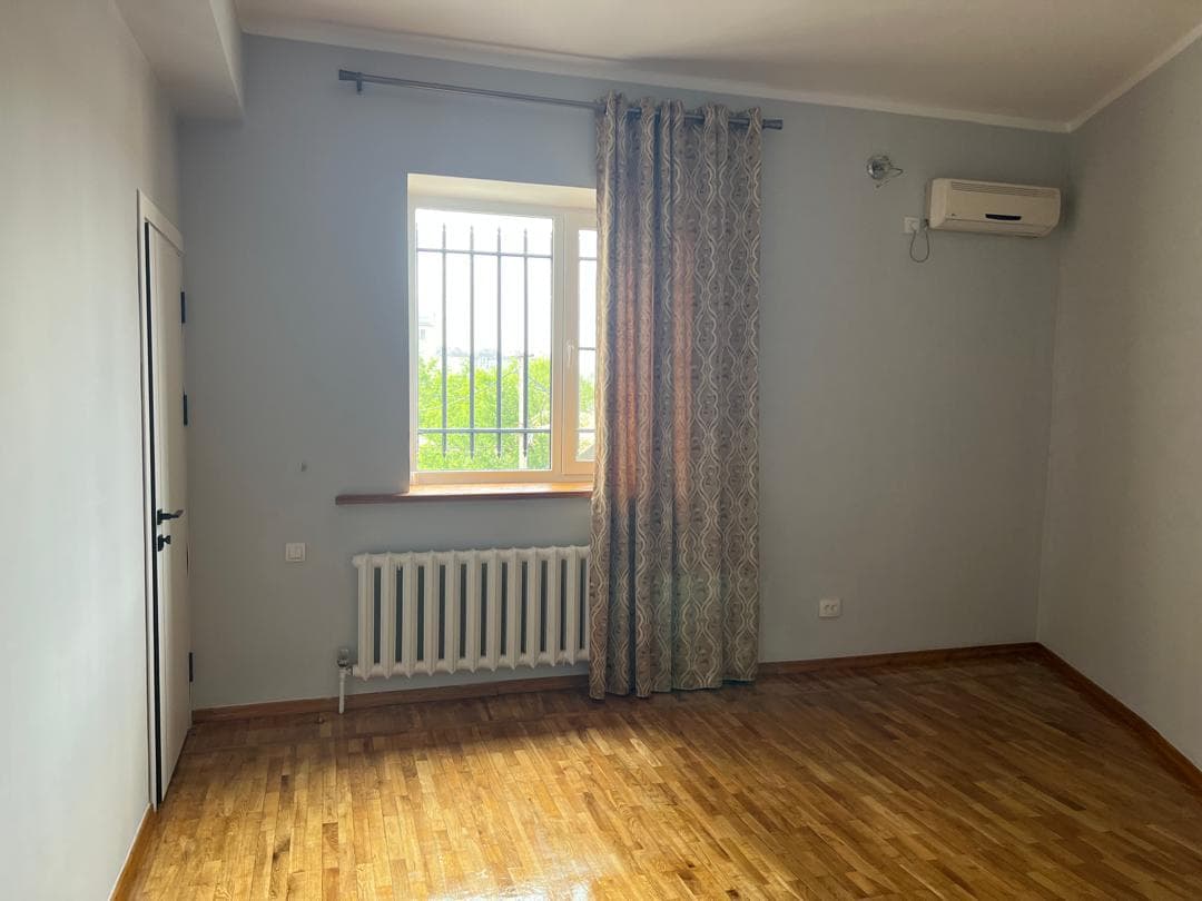Офис, Коммерческая, 320 м2, Сост: Хорошее - фото 12
