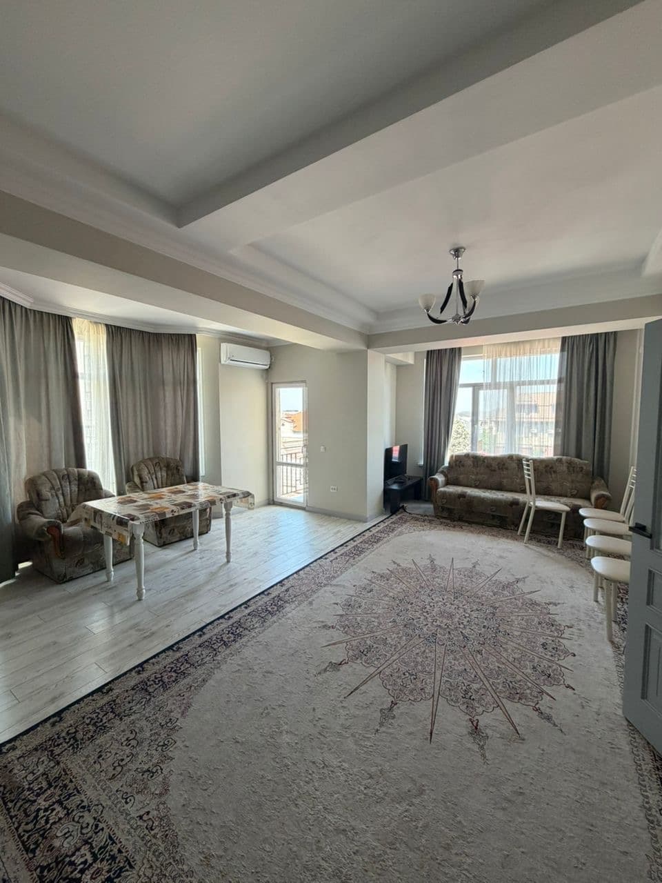 Property 100206 - Image 3