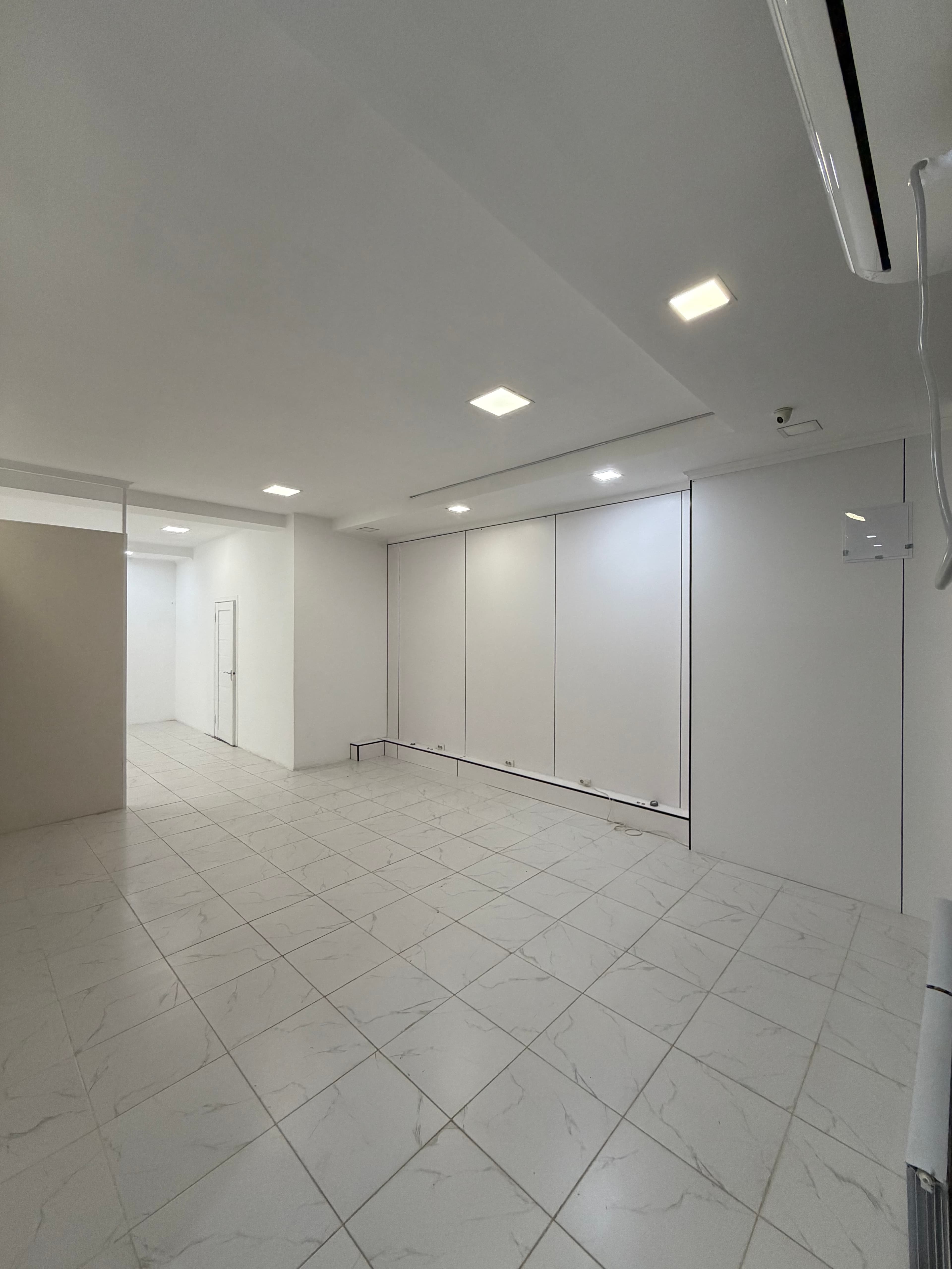Офис, Коммерческая, 61.3 м2, этаж 1/9, Сост: Среднее - фото 3