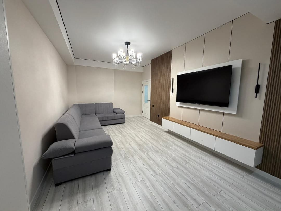 Элитка, 2 ком, 76 м2, этаж 7/14, ж/к Кап Строй Сити (Capstroy City), Сост: Евроремонт - фото 3