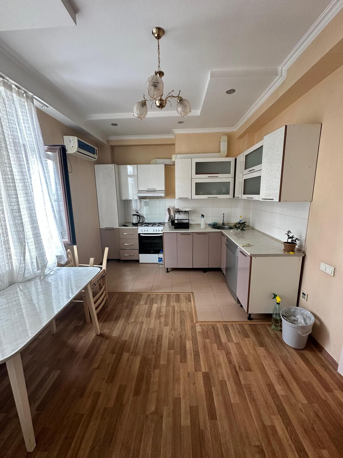 Property 100377 - Image 2