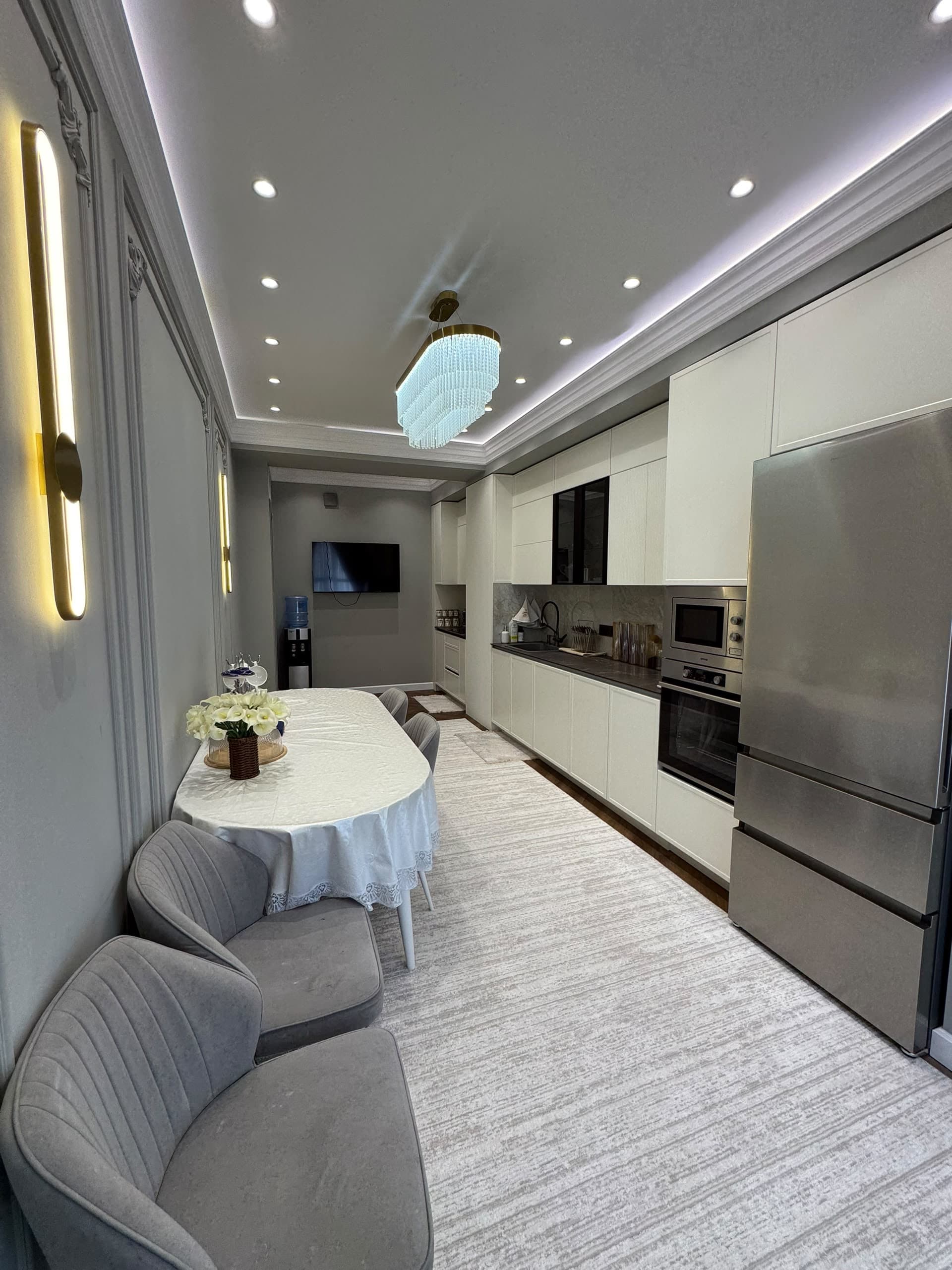 Продажа, Элитка, 3 ком, 131 м2, этаж 11/14, ж/к Нурзаман Сити (Nurzaman City), Сост: Евроремонт - фото 1