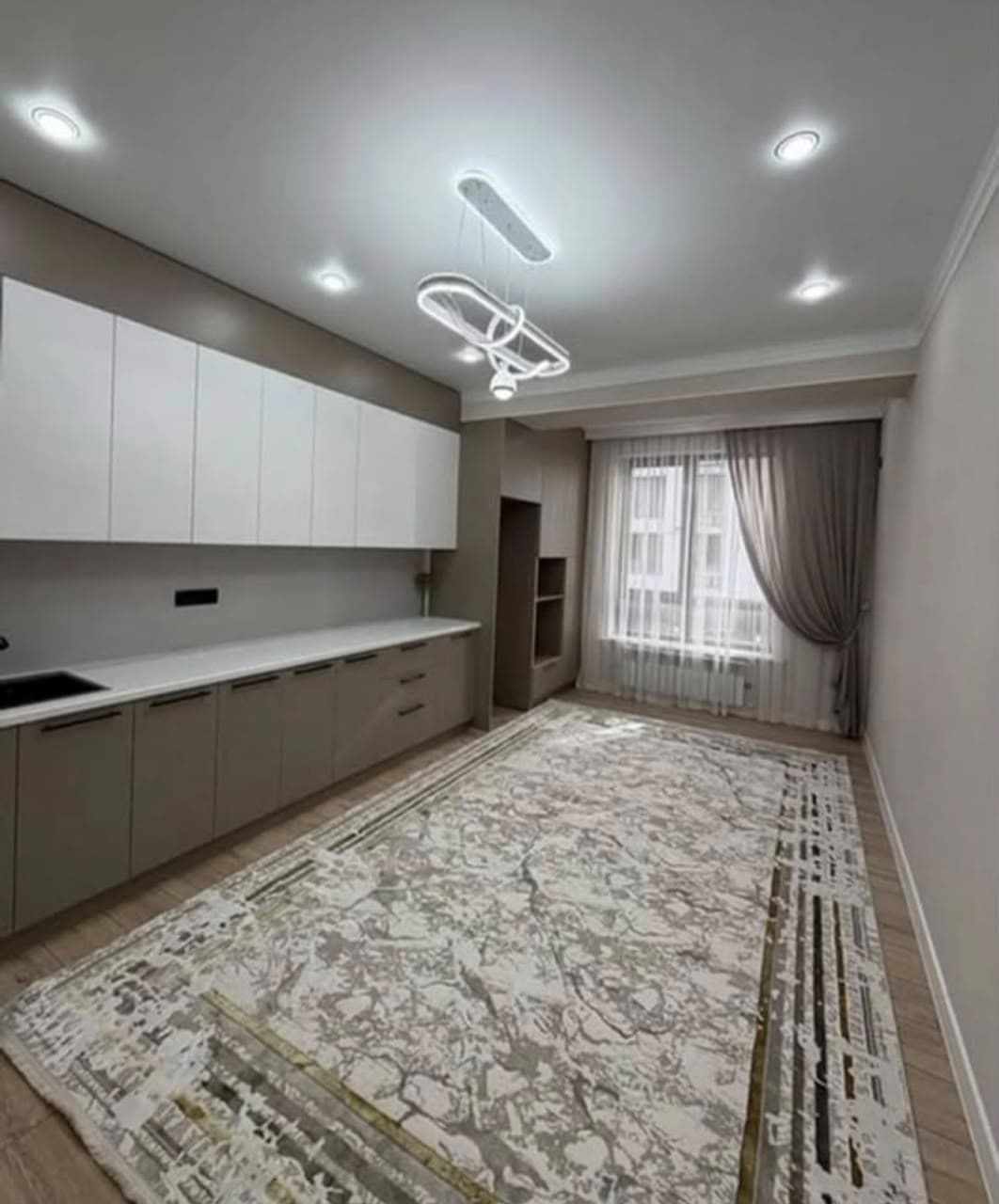 Элитка, 2 ком, 55 м2, этаж 2/10, Сост: Евроремонт