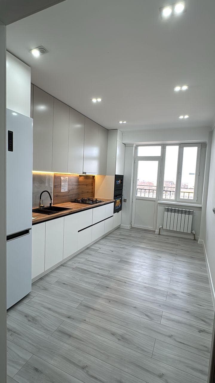 Элитка, 3 ком, 90 м2, этаж 5/10, ж/к Кут Орго (Kut Orgo), Сост: Евроремонт - фото 1