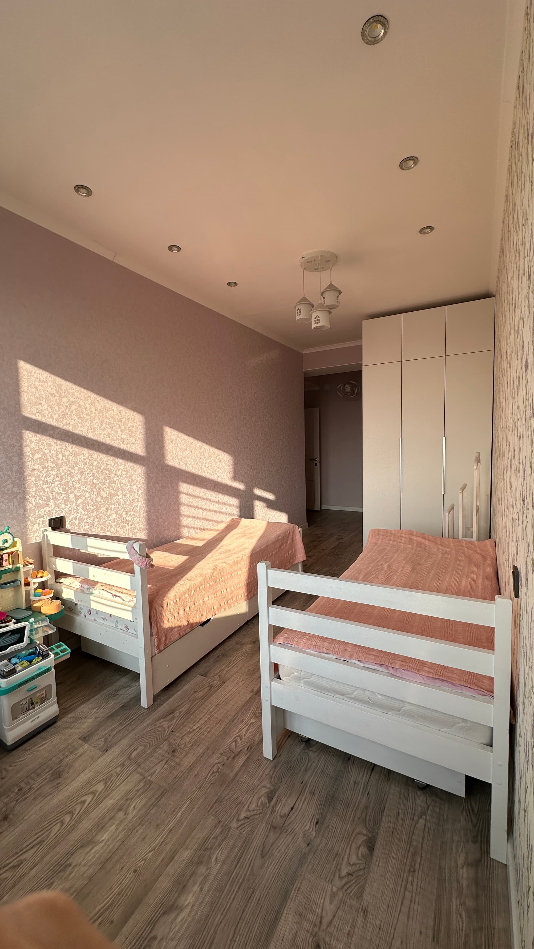 Элитка, 3 ком, 80 м2, этаж 12/12, ж/к ЖК Чатыр-Куль, Сост: Евроремонт - фото 2