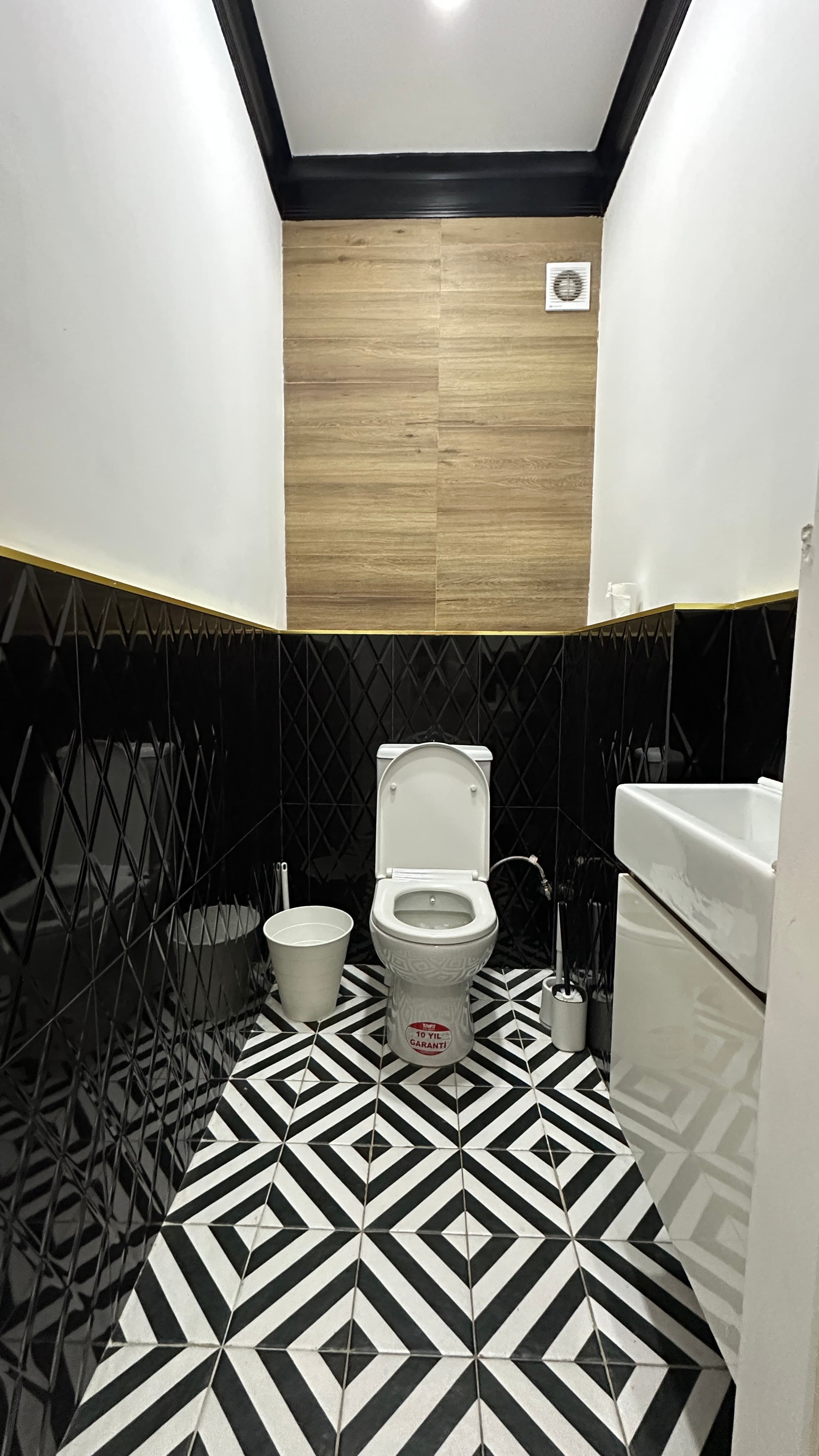 Элитка, 3 ком, 80 м2, этаж 12/12, ж/к ЖК Чатыр-Куль, Сост: Евроремонт - фото 14