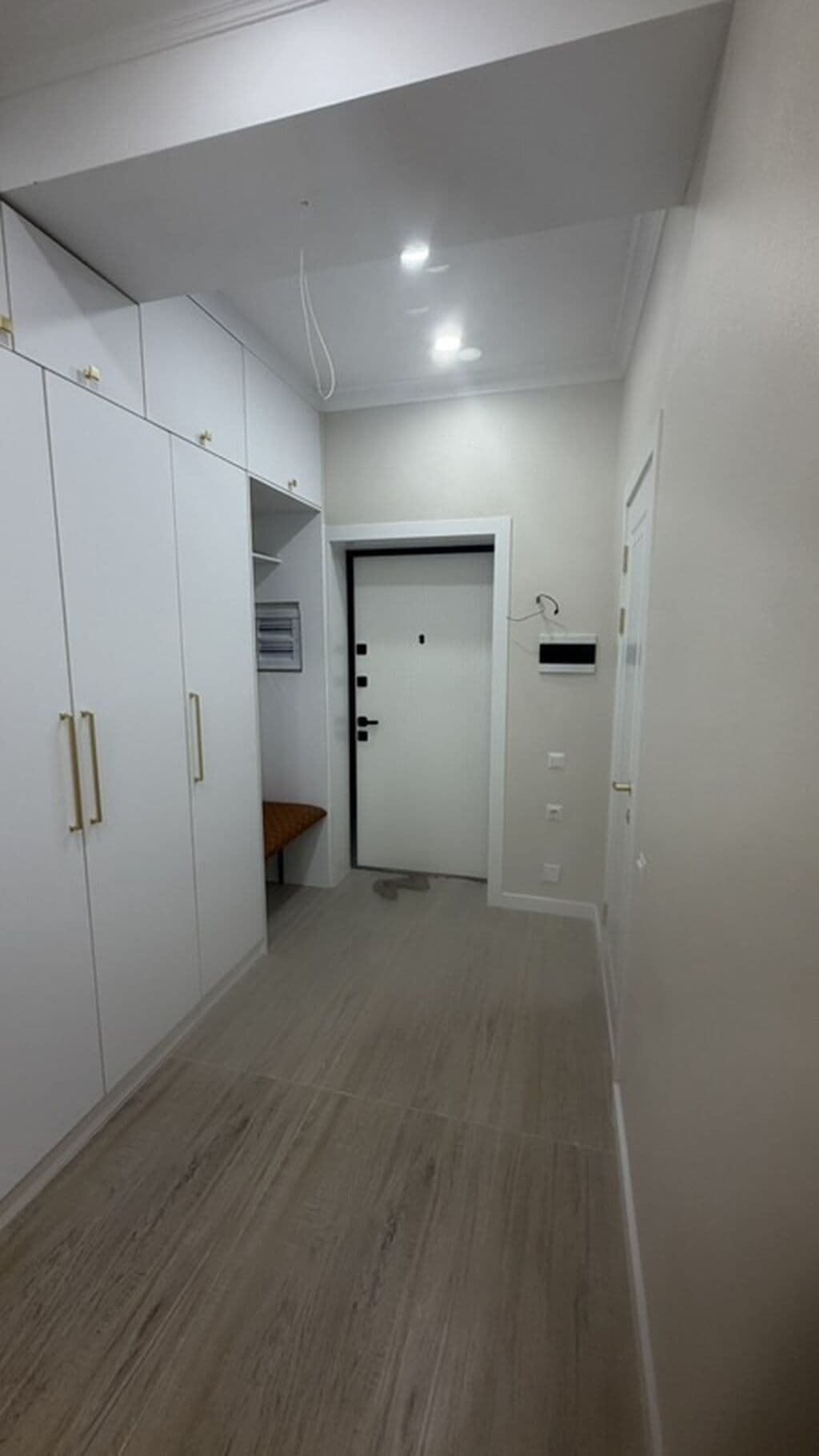 Элитка, 2 ком, 72.5 м2, этаж 6/14, ж/к Арт Сити (Art City), Сост: Хорошее - фото 1