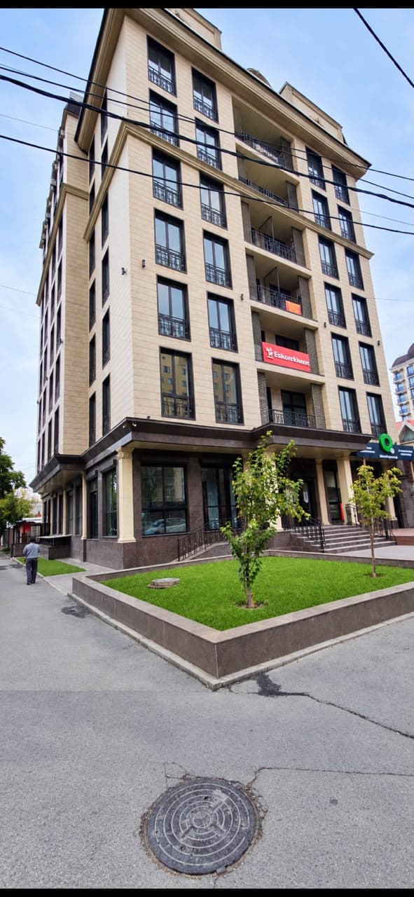 Общепит, Коммерческая, 330 м2, этаж 1/7, Сост: Евроремонт - фото 1