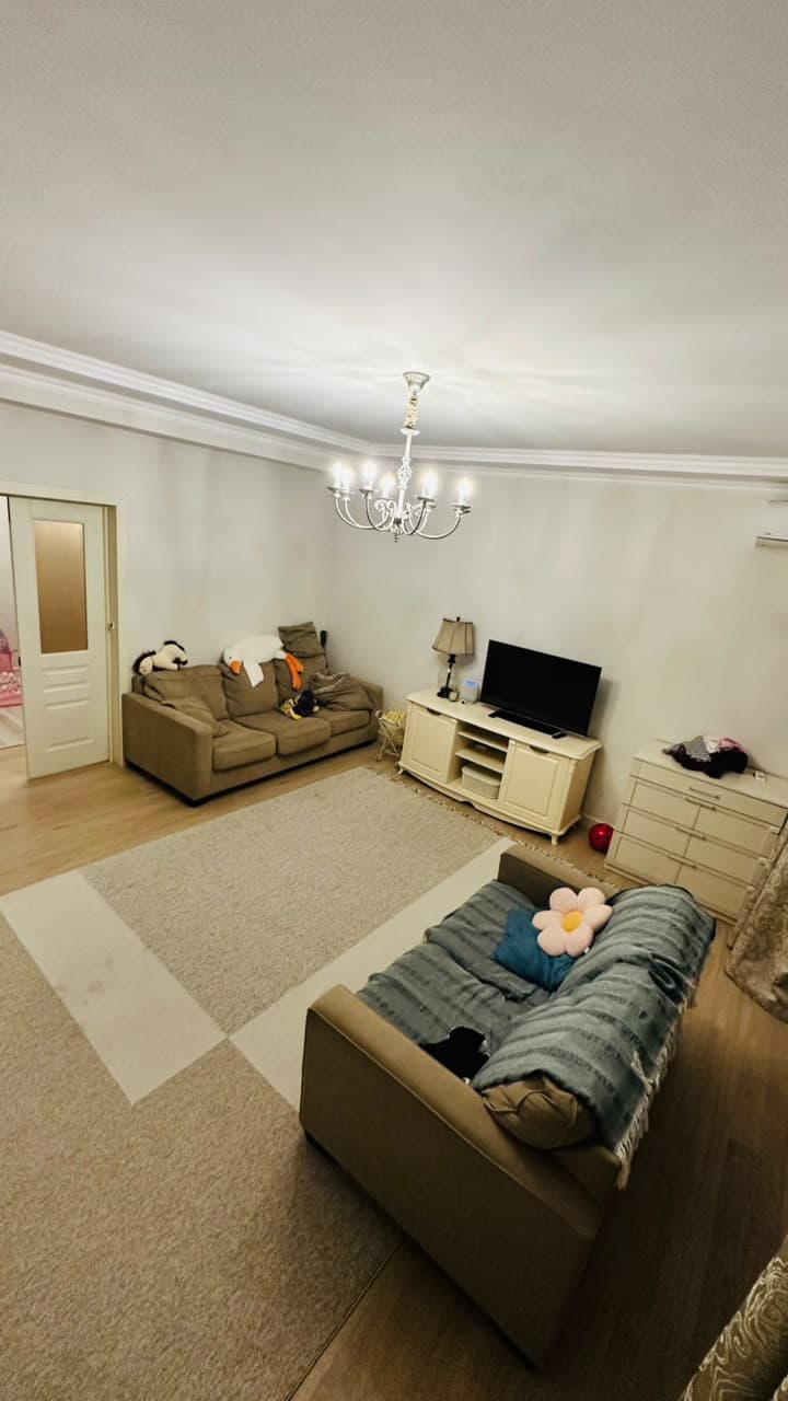 Элитка, 3 ком, 130 м2, этаж 6/12, Сост: Хорошее - фото 1