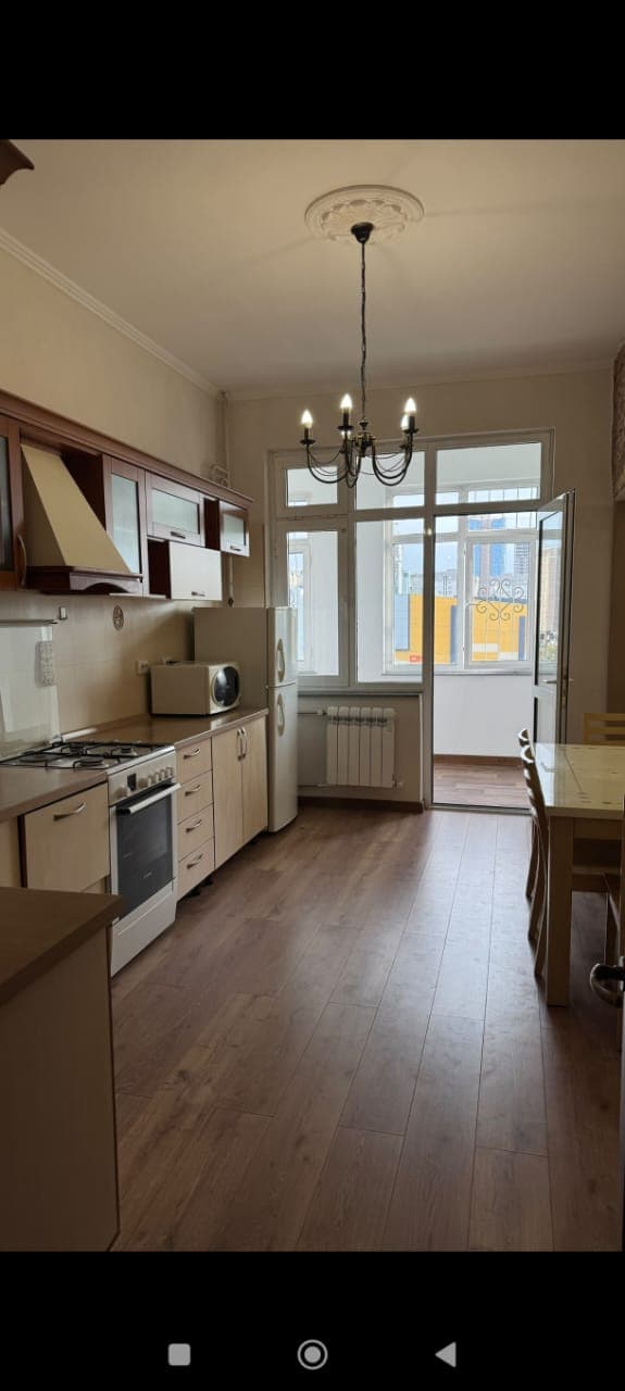 Элитка, 3 ком, 130 м2, этаж 8/10, ж/к Акун, Сост: Хорошее - фото 2