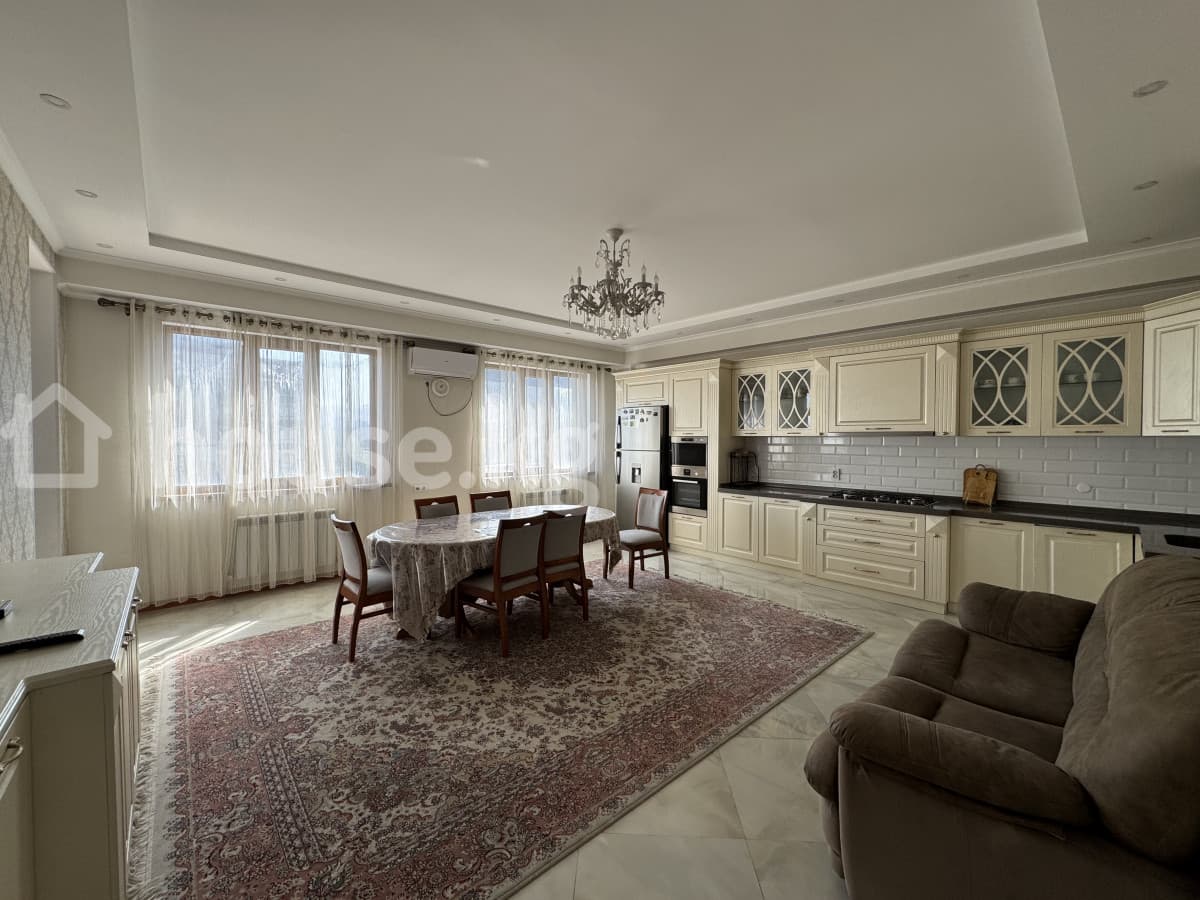 Элитка, 3 ком, 160 м2, этаж 12/12, Сост: Евроремонт - фото 1