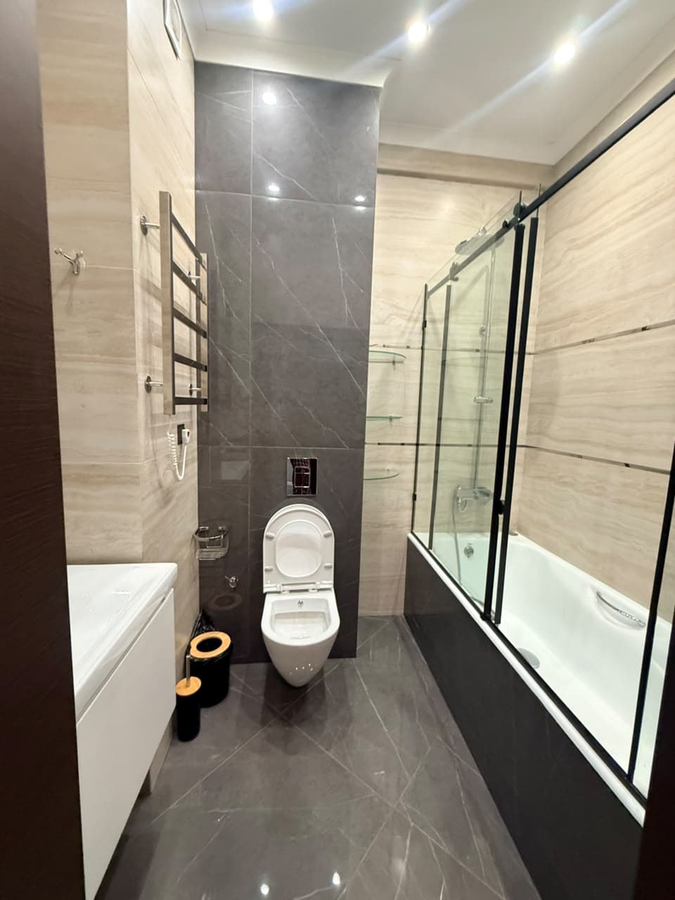 Элитка, 2 ком, 104 м2, этаж 10/11, ж/к Ихлас Резиденс (IHLAS RESIDENSE), Сост: Евроремонт - фото 3