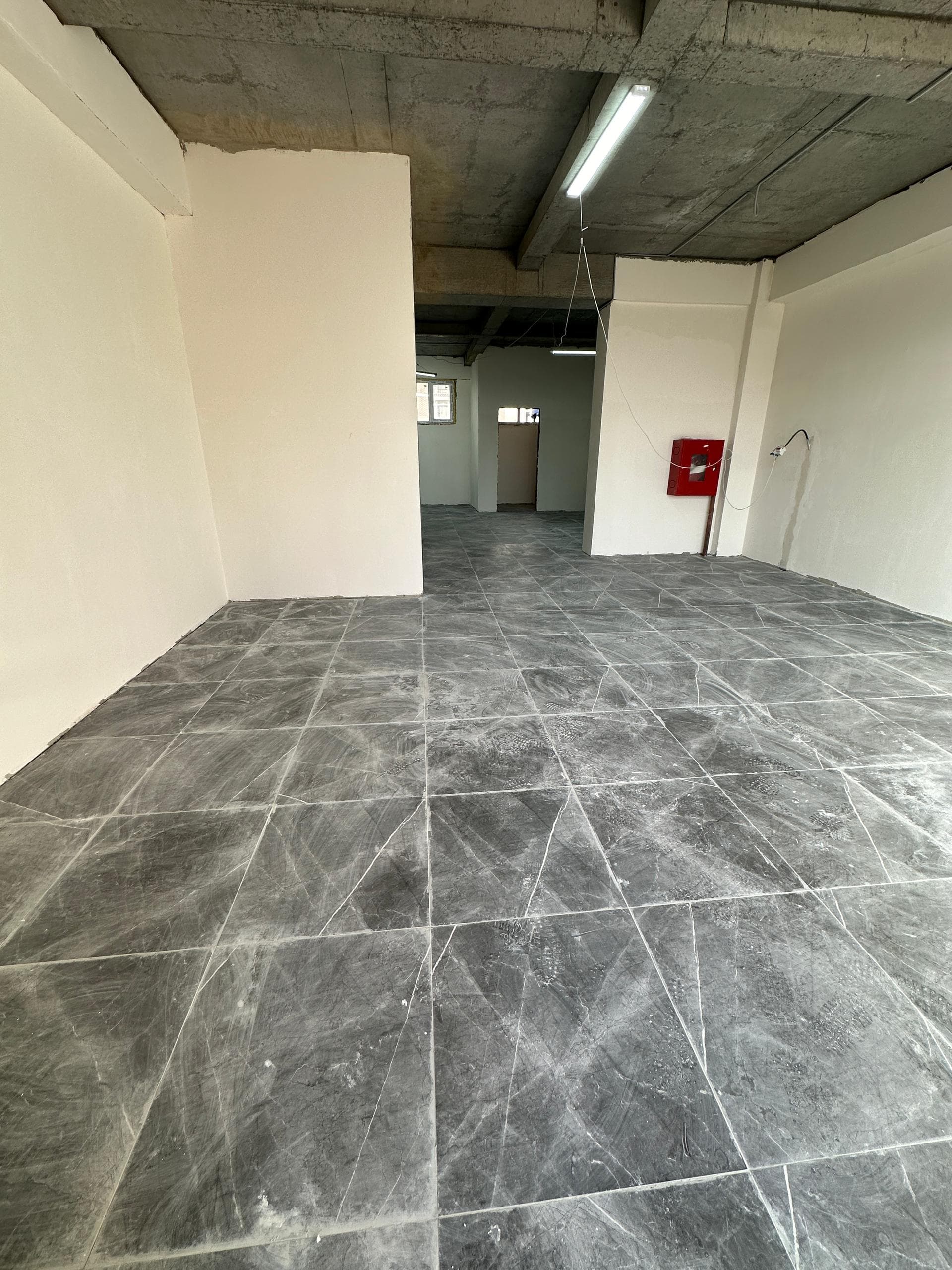 Магазин, Коммерческая, 76 м2, этаж 1/10, Сост: Среднее - фото 5